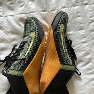 Nike Metcon 6 Black and Green Trainers